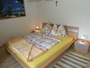 2 bedrooms, individually furnished, bed sheets - Apartment in Rennweg Near Katschberg Ski Area (Rennweg am Katschberg)