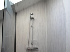 House | Bathroom