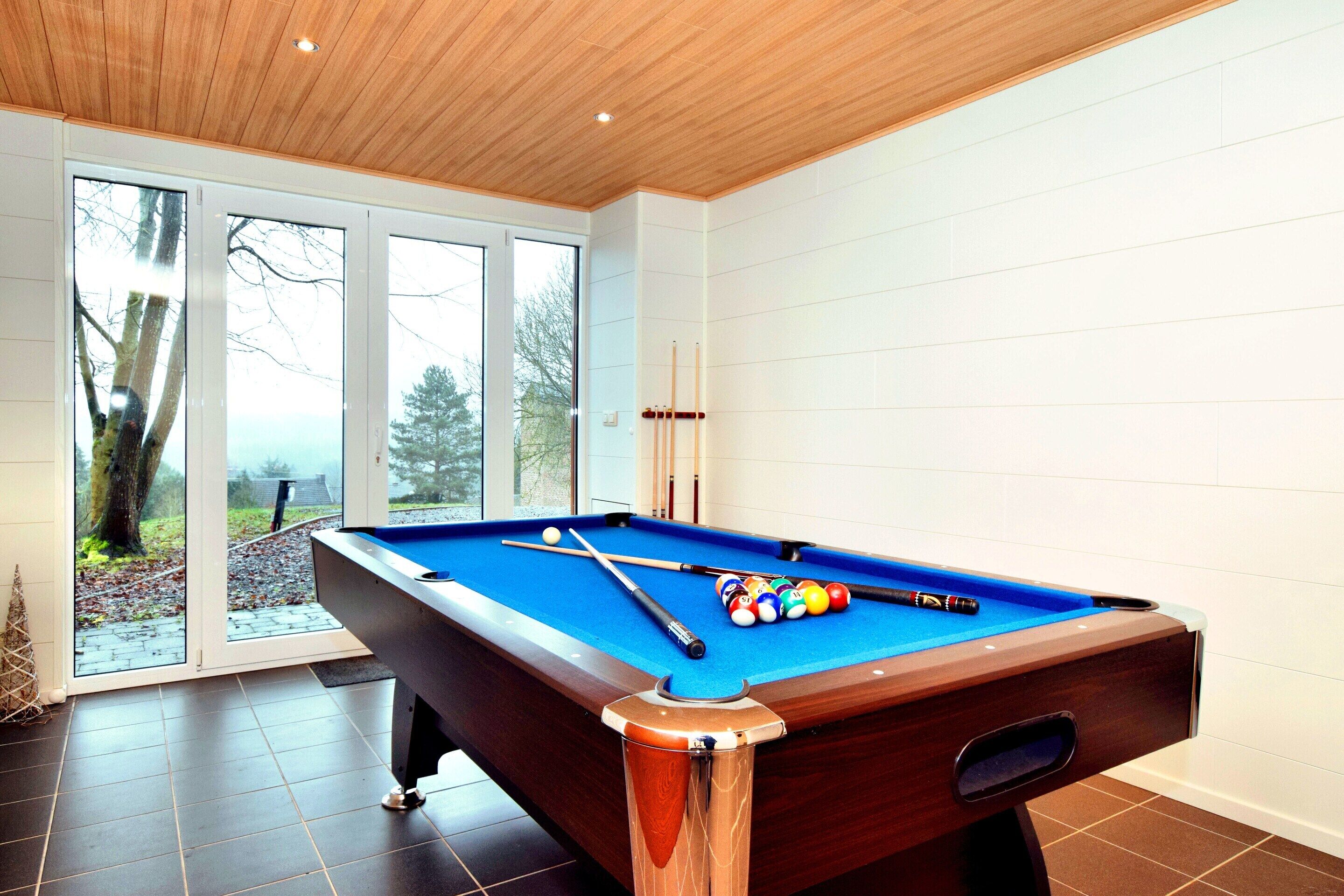 Chalet | Game room