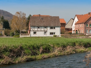 Exterior - Ferienhaus in Amelgatzen mit Terrasse (Emmerthal)