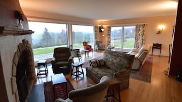 Huis | Woonkamer | Een open haard