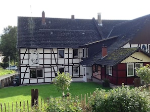 Exterior - Ferienhaus mit Sauna bei Ober-waroldern (Twistetal)
