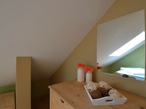 House | 5 bedrooms, individually furnished, travel cot, bed sheets - Nice Holiday Farmhouse Located in Sourbrodt near Ski Resort of Ovifat (Waimes)