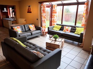 Living room - Nice Holiday Farmhouse Located in Sourbrodt near Ski Resort of Ovifat (Waimes)