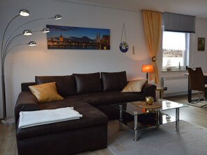 House | Living room | MP3 dock
