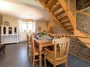 House | Dining - Sprimont Sauna & Garden Stay (Sprimont)