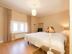 Casa | 4 habitaciones, muebles diferentes y ropa de cama 