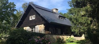 Large Hunting Lodge With Enormous Beautiful Garden