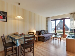 Dining - Detached House in a Holiday Park in the Hotzenwald With Terrace and Garden (Herrischried)