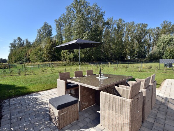 House | Balcony - Spacious Holiday Home in Rerik near Baltic Sea Beach (Rerik)