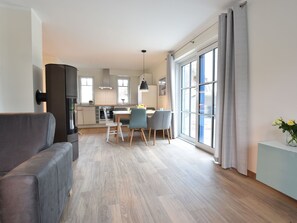Dining - Spacious Holiday Home in Rerik near Baltic Sea Beach (Rerik)
