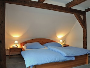 House | 3 bedrooms, individually furnished