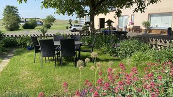 Apartment | Garden