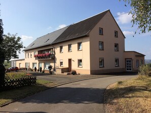 Apartment | Exterior - Holiday Home Rodershausen Near Vianden Castle (Rodershausen)