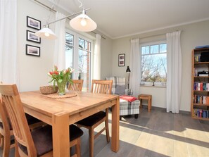 Dining - Holiday Home With own Terrace and Fireplace, at the Salzhaff (Rerik)