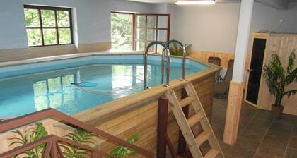 Luxurious Holiday Home in Rohl Eifel With Fenced Garden