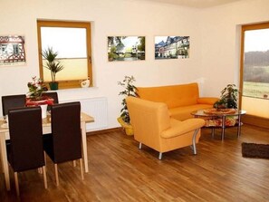 Apartment | Dining