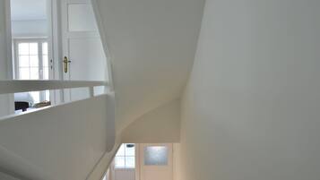 4 bedrooms, individually furnished, bed sheets