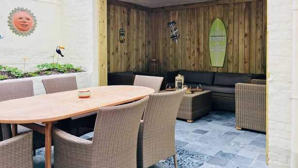 Villa | Balcony - Luxury Villa in De Haan near Sea Beach (De Haan)