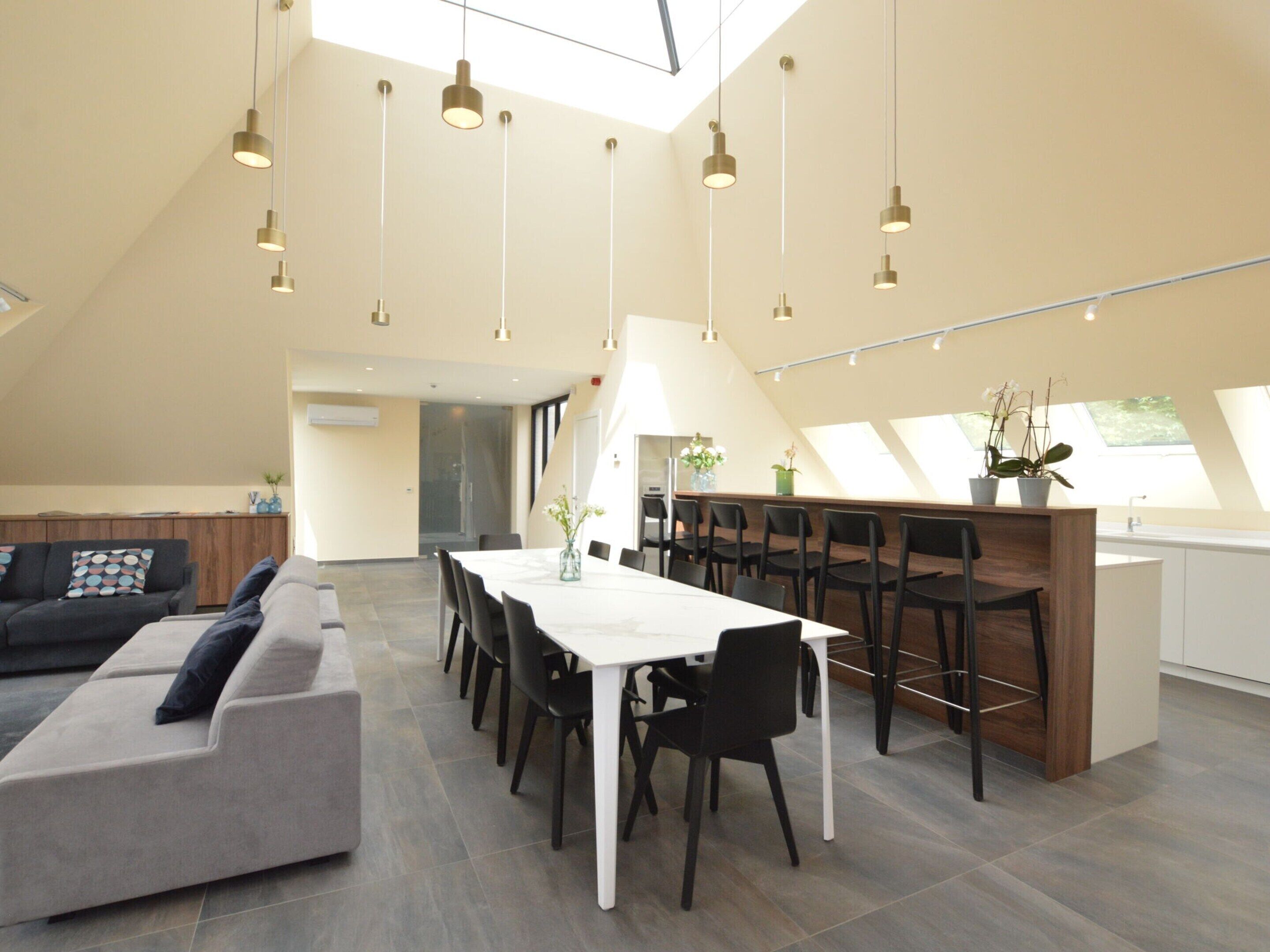 Villa | Dining