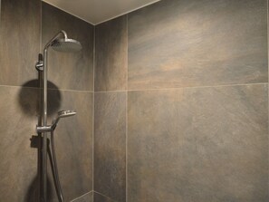 Villa | Bathroom