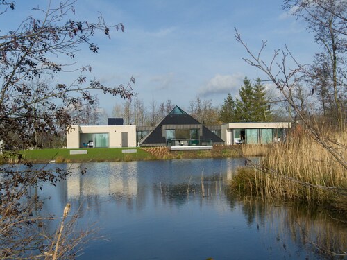 Lovely Holiday Home 'walleken' With a Pond