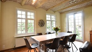 Unclassified image, 4 of 39, button - Charming Holiday House with Romantic Garden & Hot Tub in Quiet Location (Wingene)