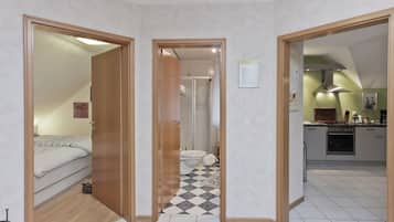 Apartment | 1 bedroom, individually furnished, iron/ironing board, bed sheets
