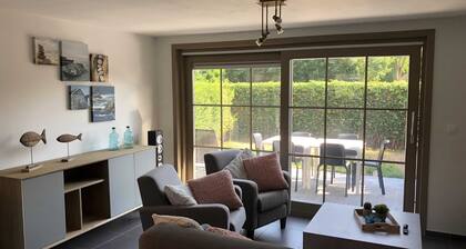 Cozy Holiday Home near Westhoek