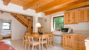 Hus | Eget kjøkken | Høy barnestol