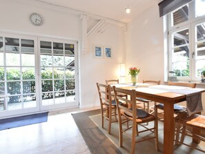 Exterior - Lovely Apartment With Terrace, Garden, Parking, Fireplace (Rerik)