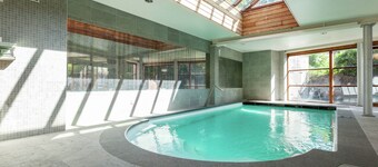 Villa Stay With Pool & Sauna