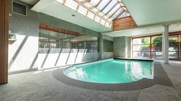 Indoor pool, outdoor pool