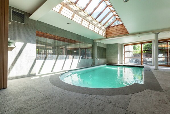 Indoor pool, outdoor pool