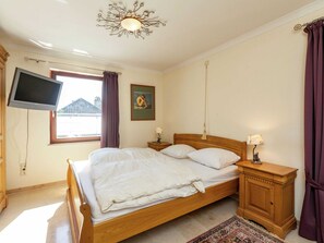 5 habitaciones y muebles diferentes