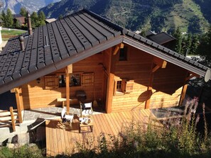 Exterior - Mountain View Chalet in La Tzoumaz near Ski Slopes (Riddes)