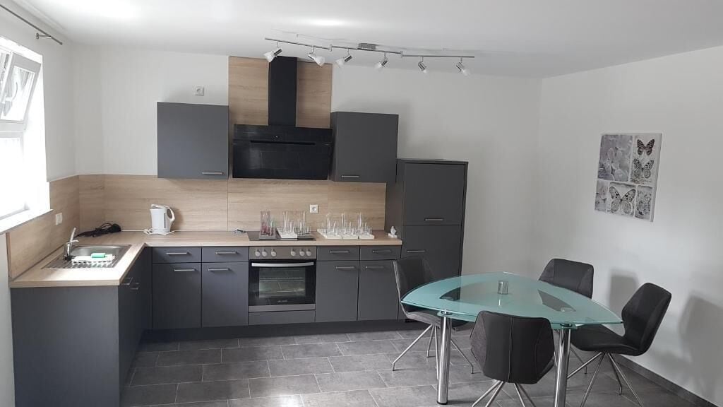 Deluxe Apartment | Private kitchen