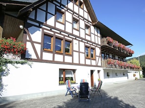 Exterior - Lovely Apartment in Oberkirchen near Golfing & Horse Riding (Schmallenberg)