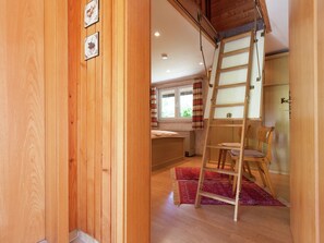 Ferienhaus | 2 Schlafzimmer, individuell eingerichtet