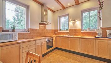 Rumah | Dapur pribadi | Kursi makan untuk bayi