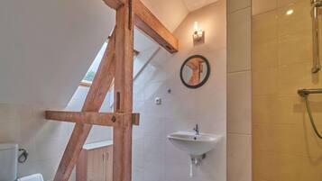 House | Bathroom