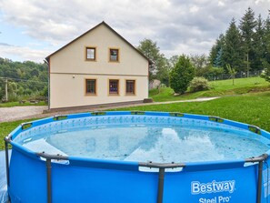 Casa | Alberca | Alberca techada y alberca al aire libre
