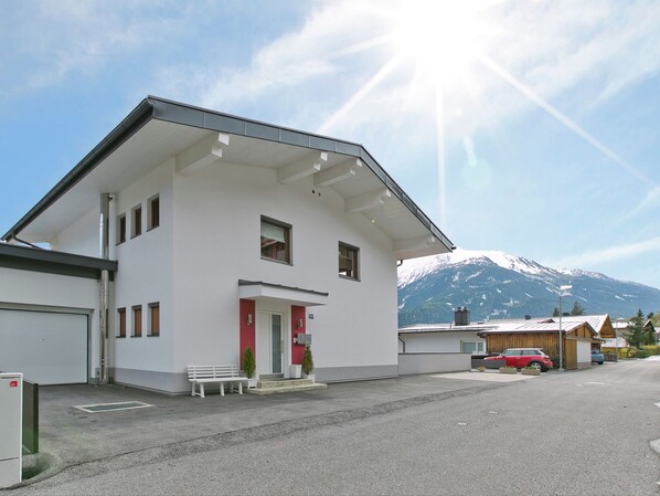 Exterior - Modern Apartment Near Ski Area in Wenns (Wenns)