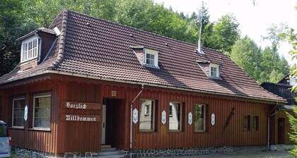 Spacious Apartment in Upper Harz near River
