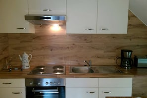 House | Private kitchen - Spacious Apartment in Upper Harz near River (Clausthal-Zellerfeld)