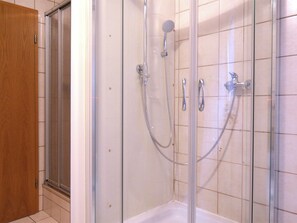 Ferienhaus | Badezimmer | Dusche