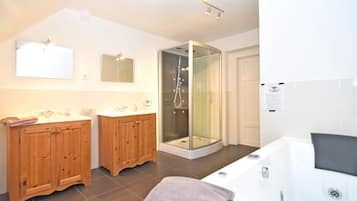 House | Bilik Mandi | Pancuran mandi