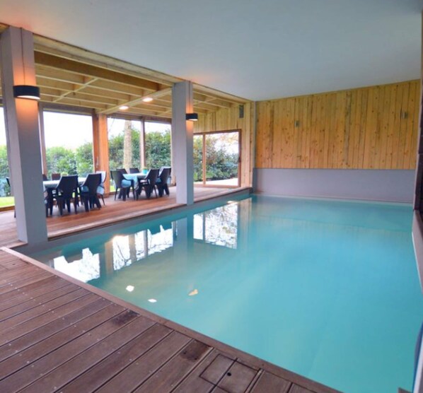 House | Pool
