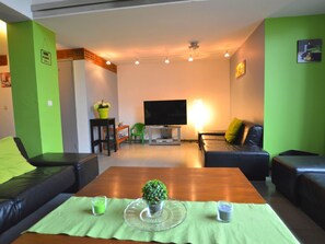 House | Dining