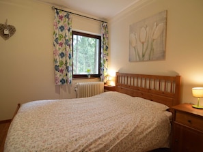 House | 6 bedrooms, individually furnished, bed sheets - Panoramic Retreat, Thirimont (Waimes)